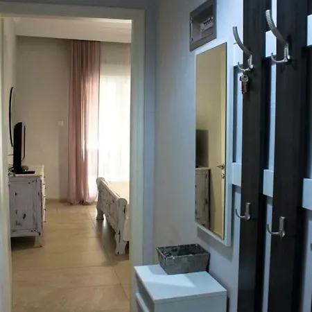 Lägenhet Liby's Luxury Apartmemt *